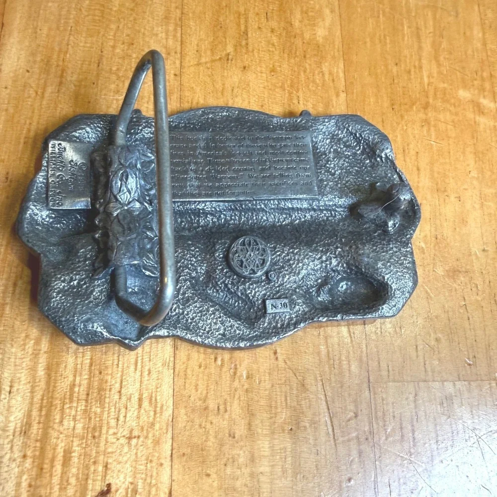Vintage 1988 Siskiyou Vietnam Veteran The Forgotten Warrior Pewter‎ Belt Buckle